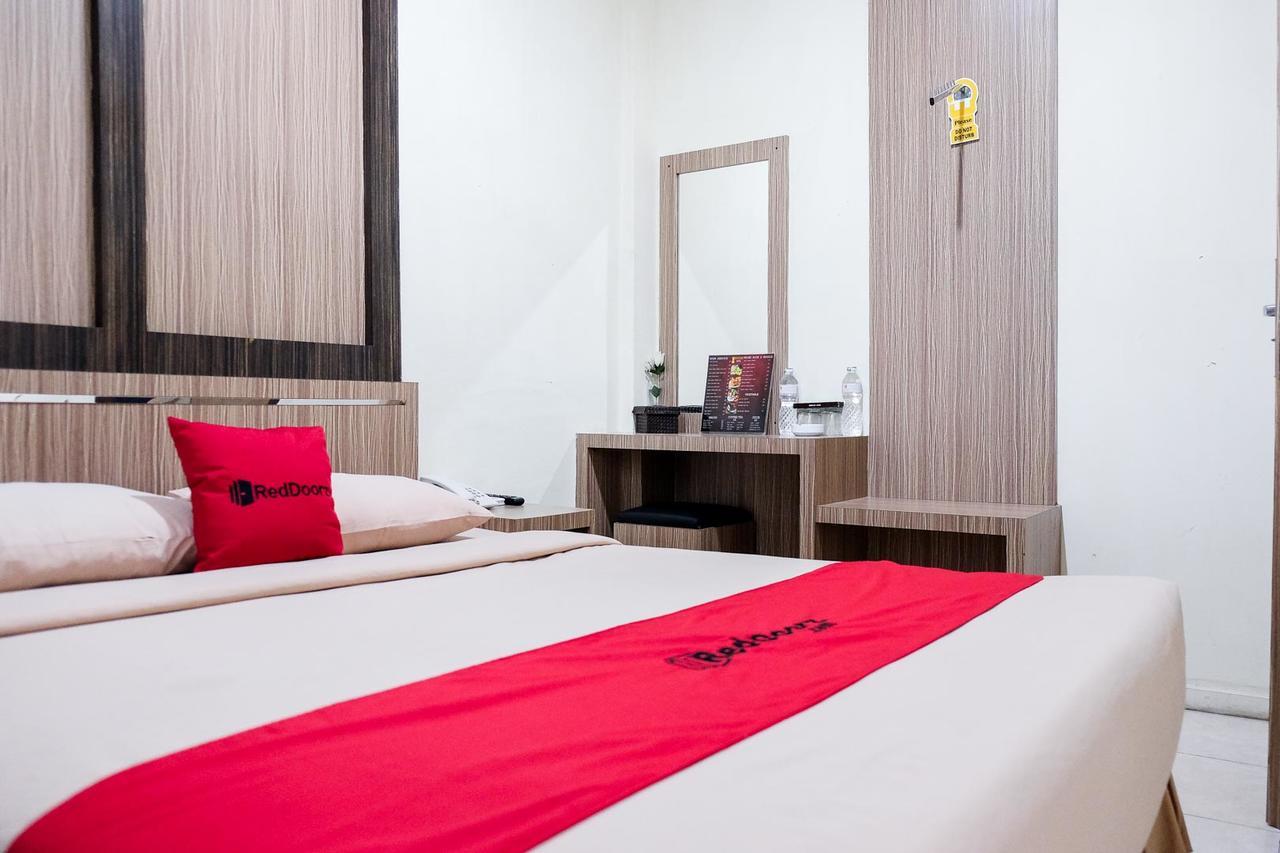 Reddoorz Plus Near Living World 페칸바루 외부 사진